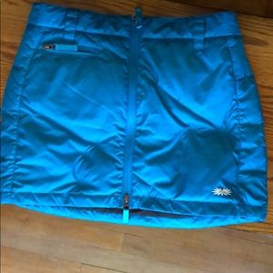Skhoop insulated skirt.  Medium